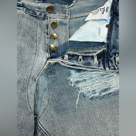 KSUBI Boyfriend Distressed Short Loose Fit Women's Size 27 MidNite & Dusted - Picture 4 of 11